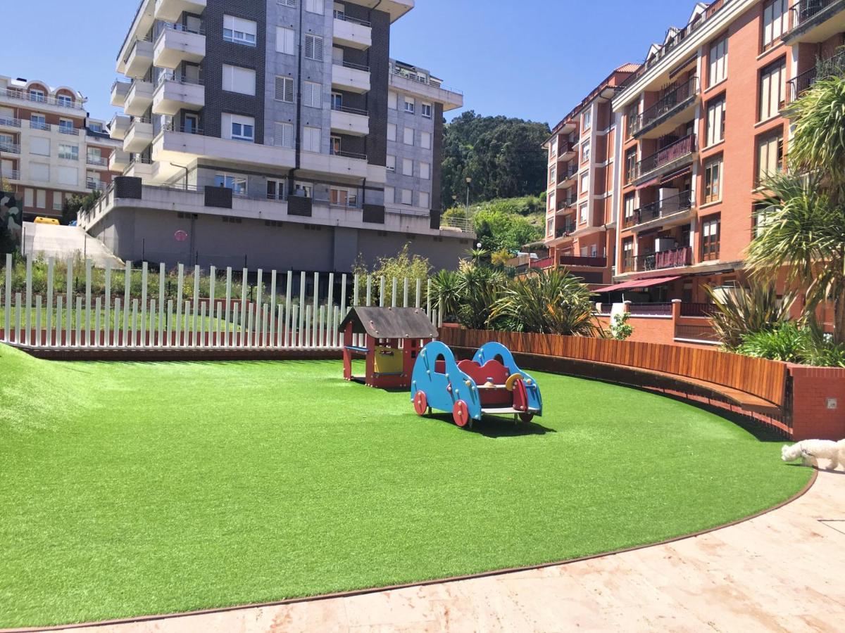 Castro Holidays - Centrico Piscina Urbanizacion Garaje Gratis カストロ・ウルディアレス エクステリア 写真