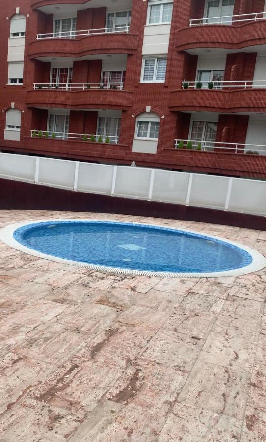 Castro Holidays - Centrico Piscina Urbanizacion Garaje Gratis カストロ・ウルディアレス エクステリア 写真
