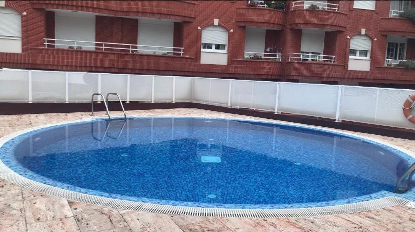 Castro Holidays - Centrico Piscina Urbanizacion Garaje Gratis カストロ・ウルディアレス エクステリア 写真